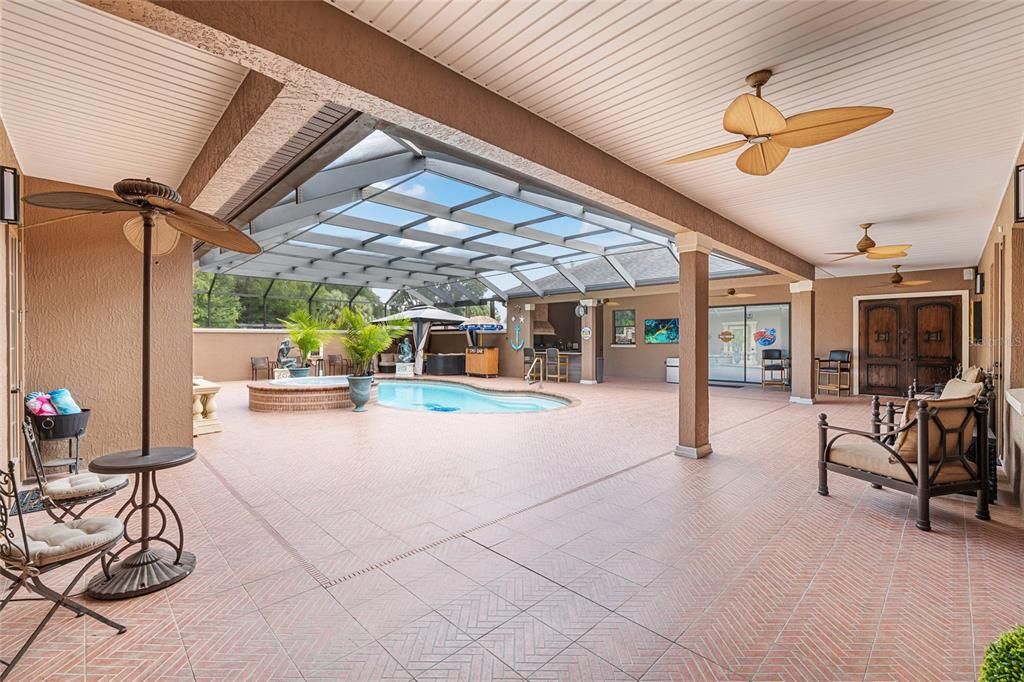 En Venta: $1,300,000 (4 camas, 4 baños, 3828 Pies cuadrados)