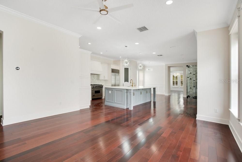 En Venta: $1,750,000 (4 camas, 3 baños, 3461 Pies cuadrados)