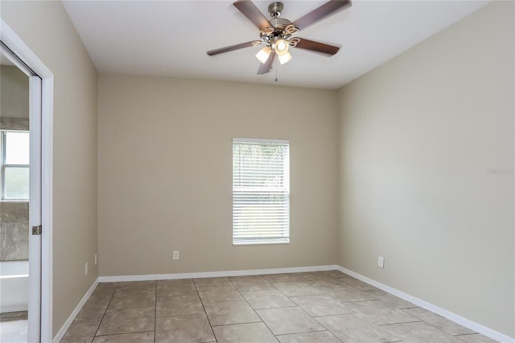 Active With Contract: $1,895 (3 beds, 2 baths, 1040 Square Feet)