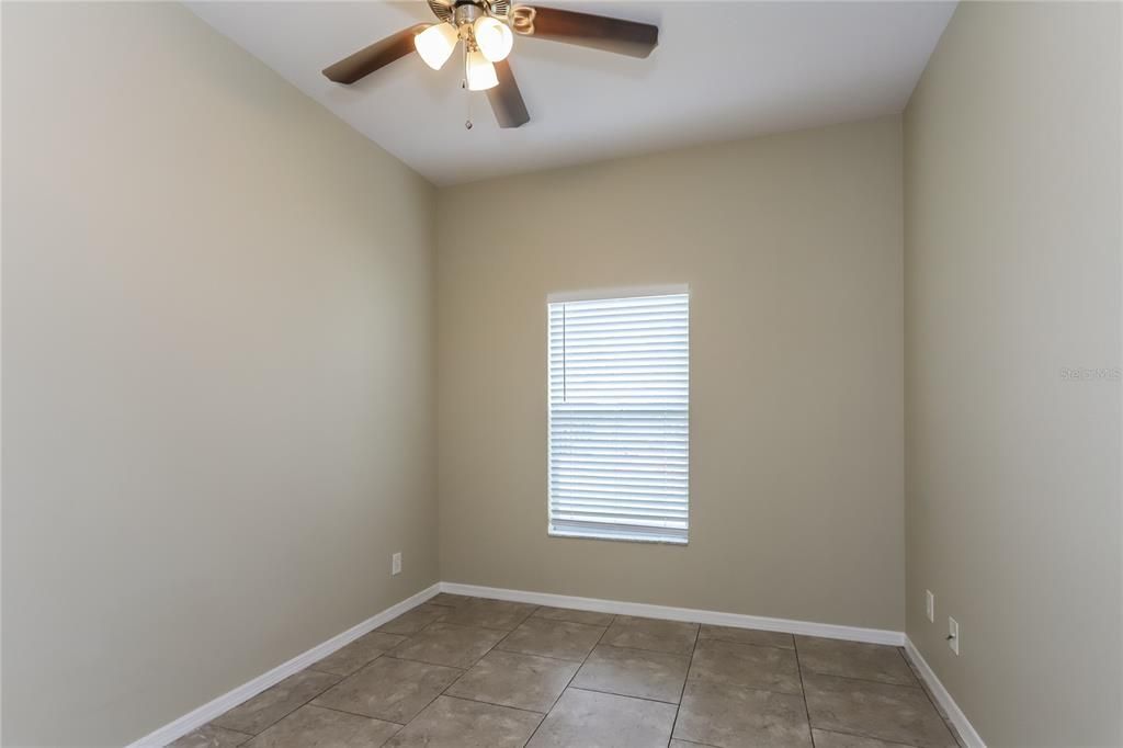 Active With Contract: $1,895 (3 beds, 2 baths, 1040 Square Feet)