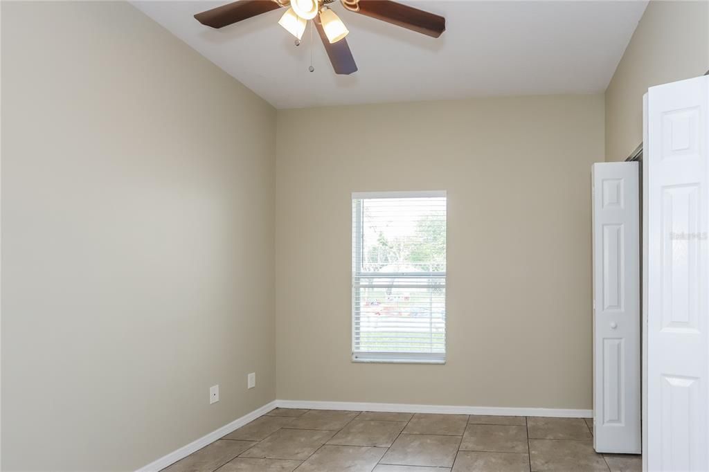 Active With Contract: $1,895 (3 beds, 2 baths, 1040 Square Feet)