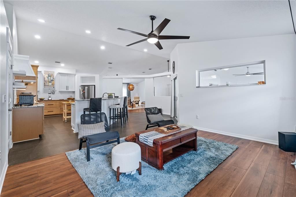 待售: $424,900 (3 贝兹, 3 浴室, 2475 平方英尺)