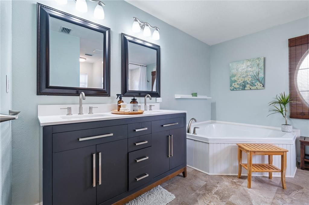 待售: $424,900 (3 贝兹, 3 浴室, 2475 平方英尺)