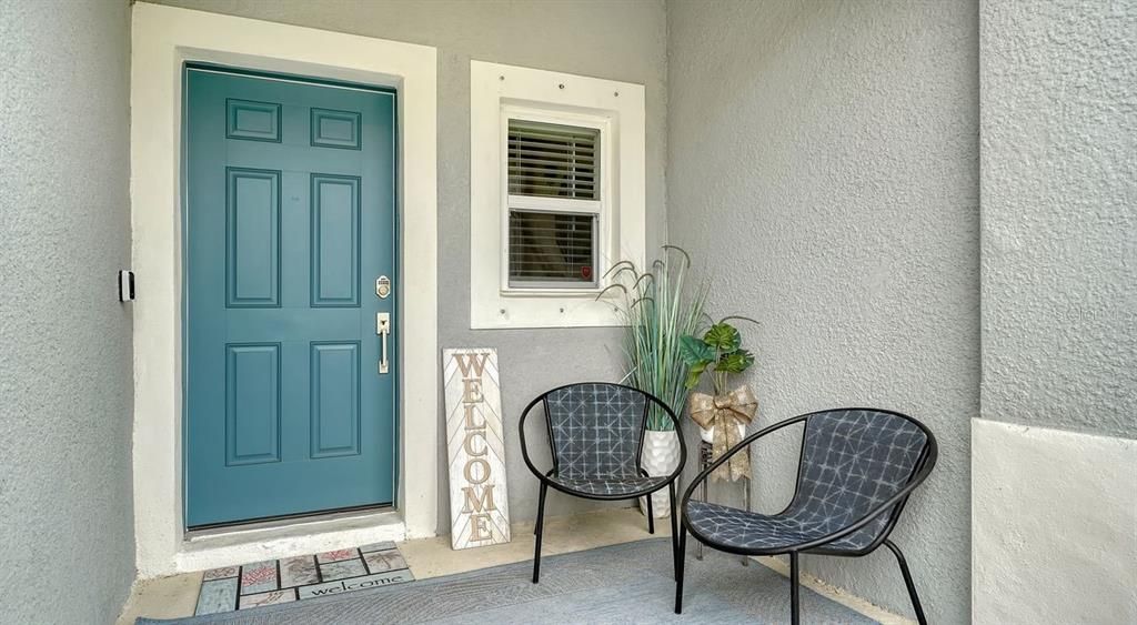 Active With Contract: $325,000 (3 beds, 2 baths, 1373 Square Feet)