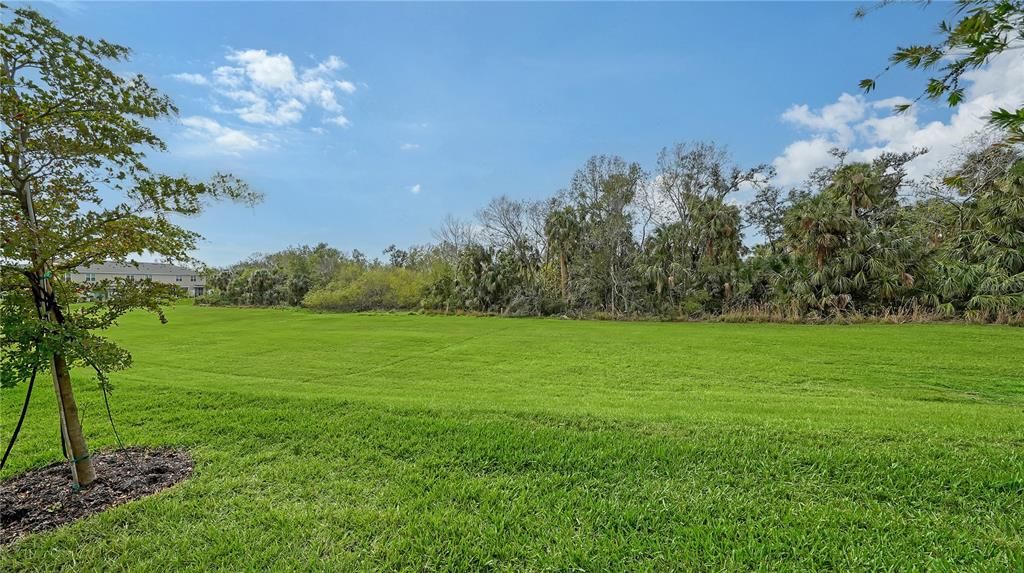 Active With Contract: $325,000 (3 beds, 2 baths, 1373 Square Feet)