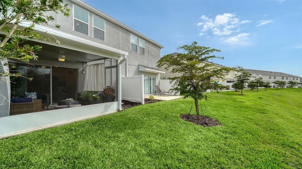 Active With Contract: $325,000 (3 beds, 2 baths, 1373 Square Feet)