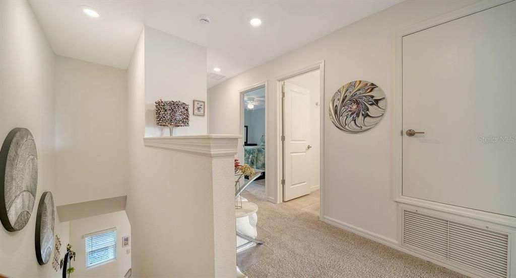 Active With Contract: $325,000 (3 beds, 2 baths, 1373 Square Feet)