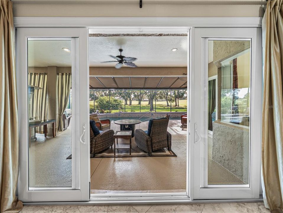 Activo con contrato: $855,000 (4 camas, 3 baños, 3275 Pies cuadrados)