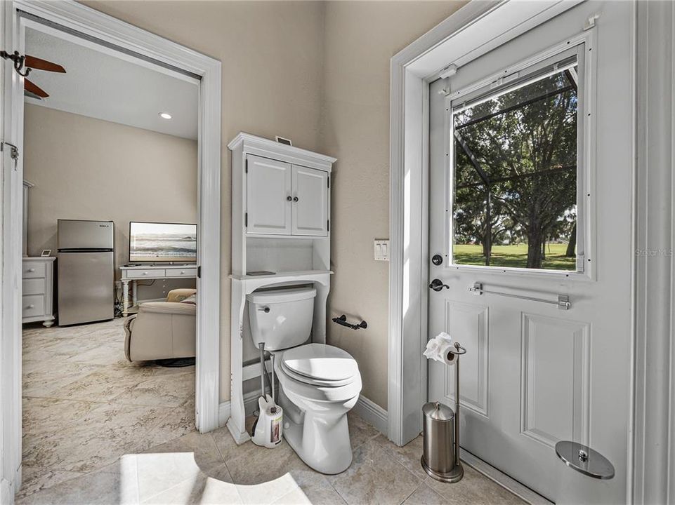 Activo con contrato: $855,000 (4 camas, 3 baños, 3275 Pies cuadrados)