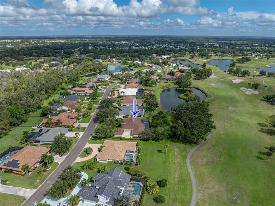 Activo con contrato: $855,000 (4 camas, 3 baños, 3275 Pies cuadrados)