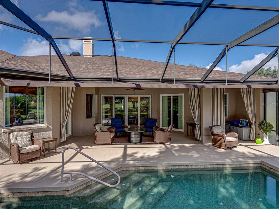 Activo con contrato: $855,000 (4 camas, 3 baños, 3275 Pies cuadrados)