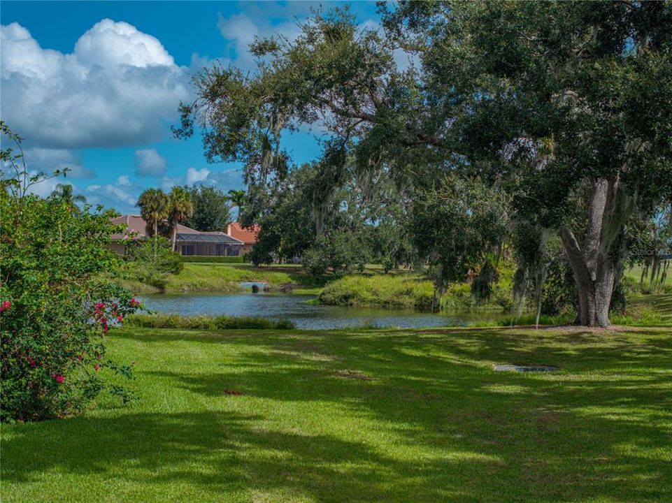 Activo con contrato: $855,000 (4 camas, 3 baños, 3275 Pies cuadrados)