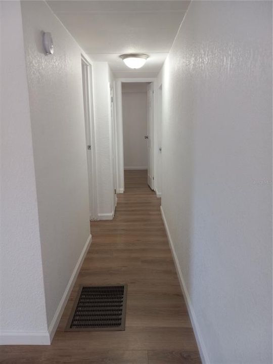 For Rent: $1,207 (2 beds, 1 baths, 728 Square Feet)