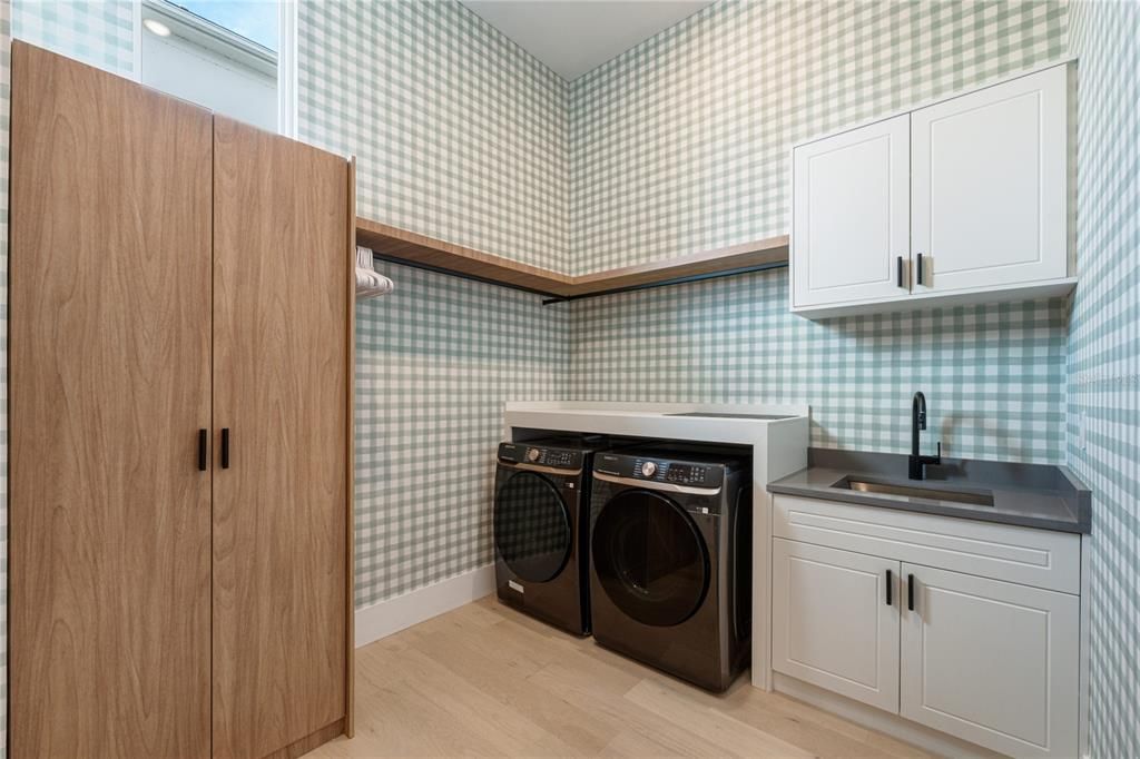 待售: $2,290,000 (4 贝兹, 4 浴室, 3916 平方英尺)