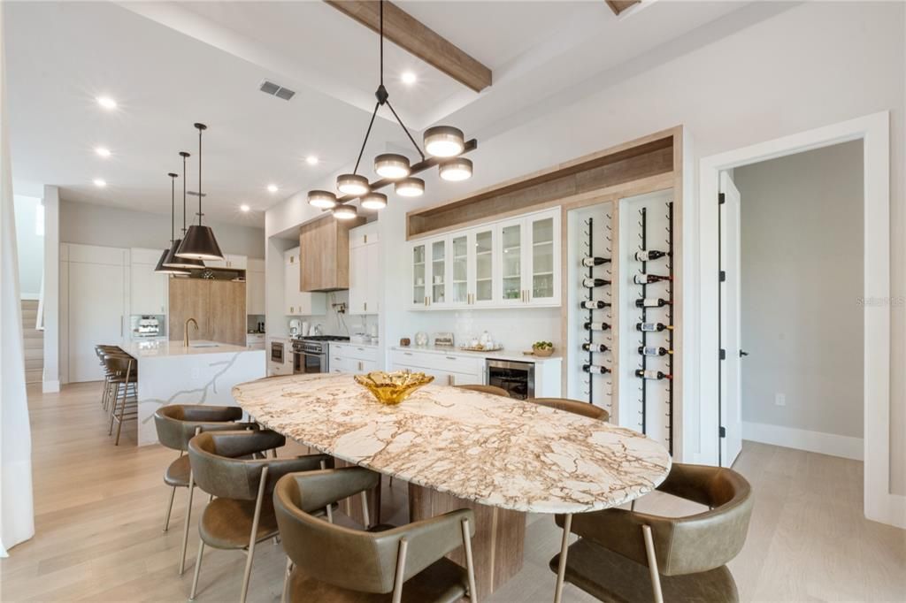 待售: $2,290,000 (4 贝兹, 4 浴室, 3916 平方英尺)