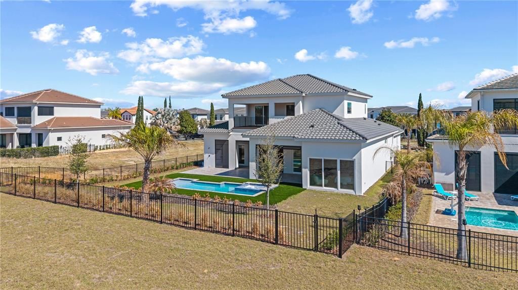 For Sale: $2,180,000 (4 beds, 4 baths, 3916 Square Feet)