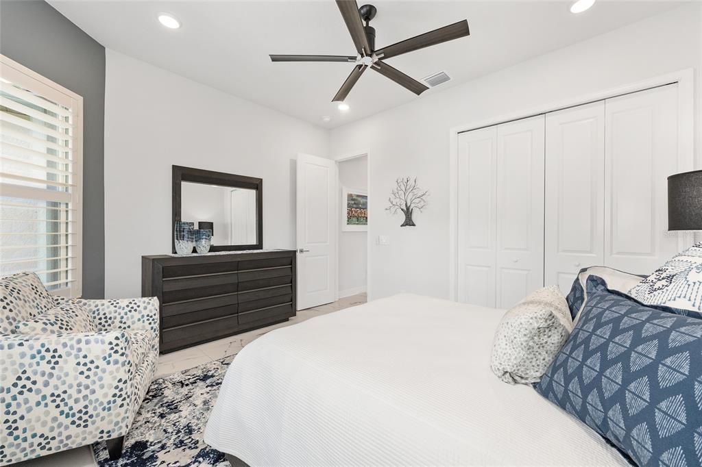 待售: $759,900 (3 贝兹, 2 浴室, 2492 平方英尺)