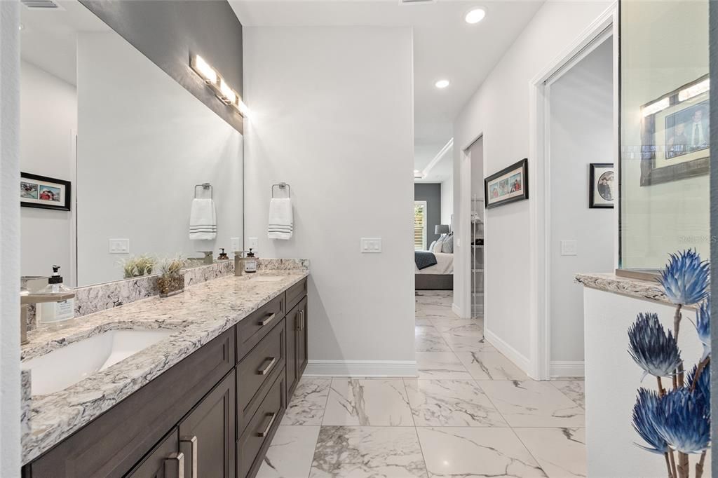 待售: $759,900 (3 贝兹, 2 浴室, 2492 平方英尺)