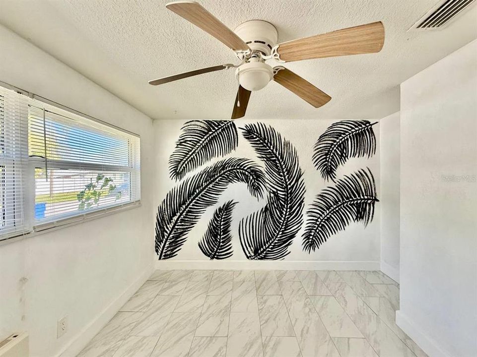 For Rent: $2,695 (3 beds, 2 baths, 1094 Square Feet)