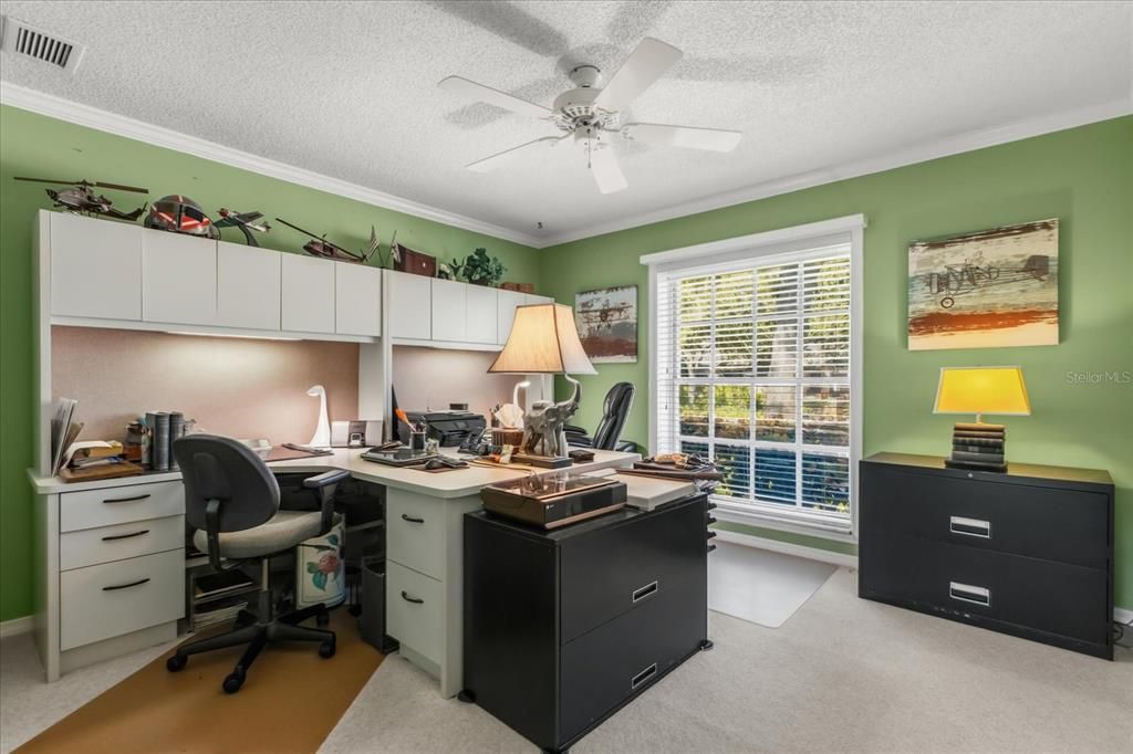 Activo con contrato: $575,000 (4 camas, 2 baños, 2574 Pies cuadrados)