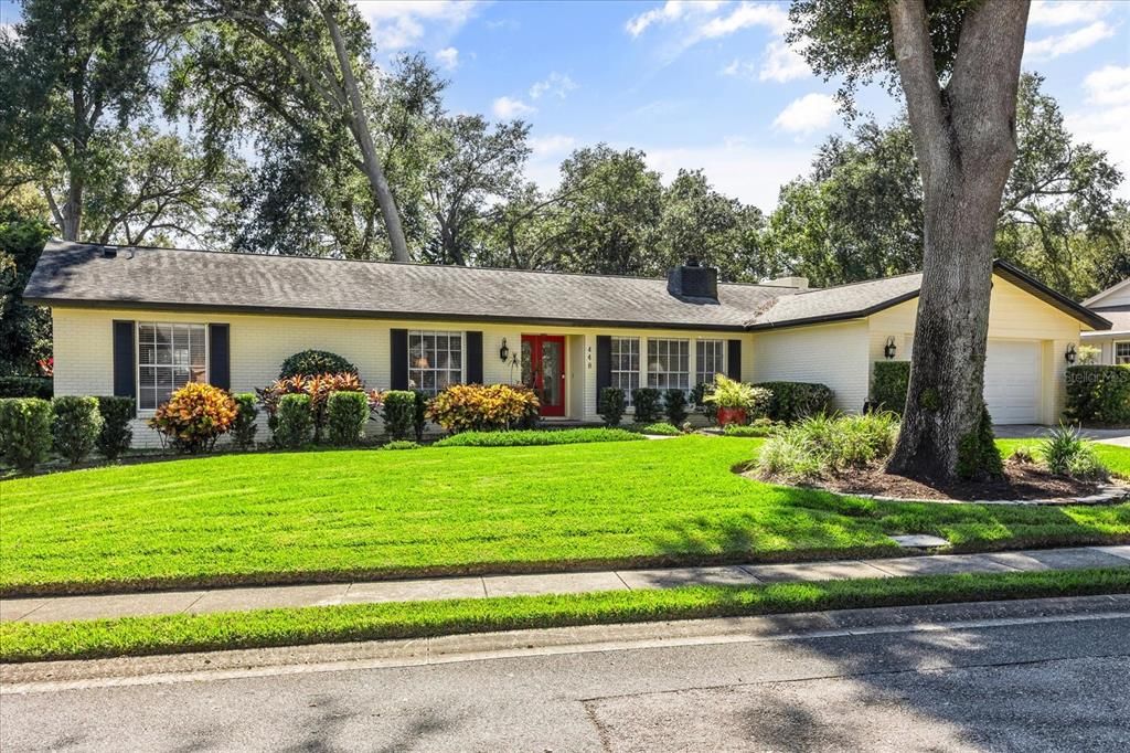 Activo con contrato: $575,000 (4 camas, 2 baños, 2574 Pies cuadrados)