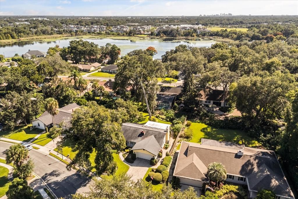 Activo con contrato: $575,000 (4 camas, 2 baños, 2574 Pies cuadrados)