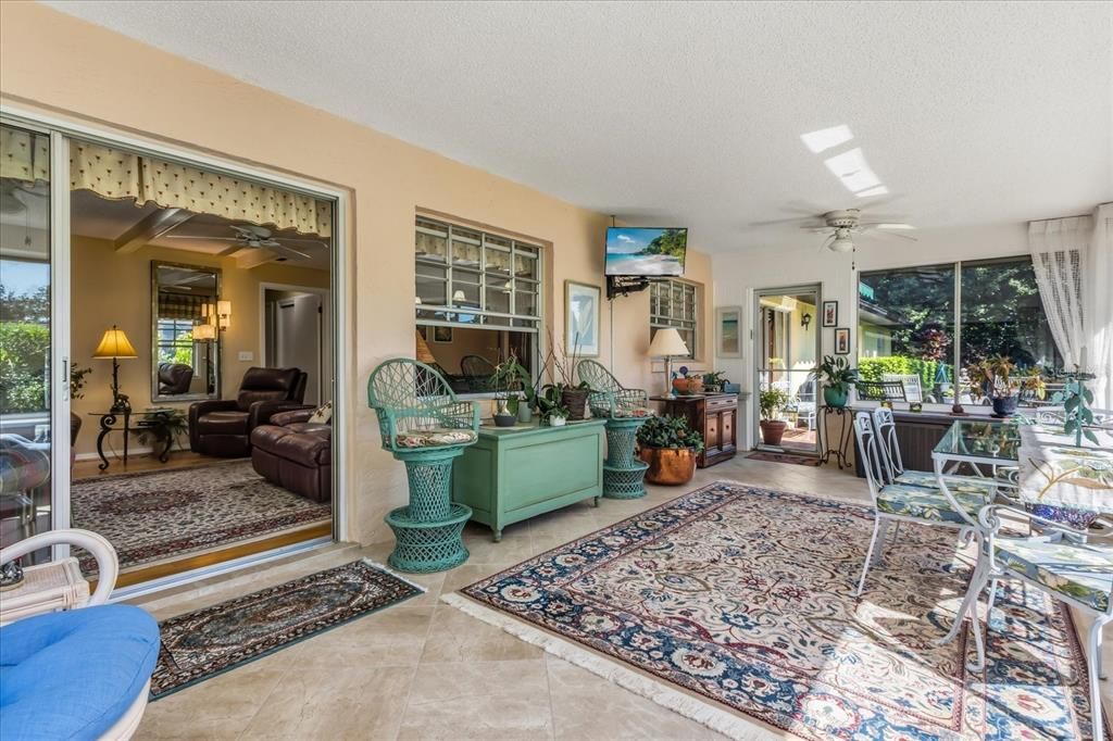 Activo con contrato: $575,000 (4 camas, 2 baños, 2574 Pies cuadrados)