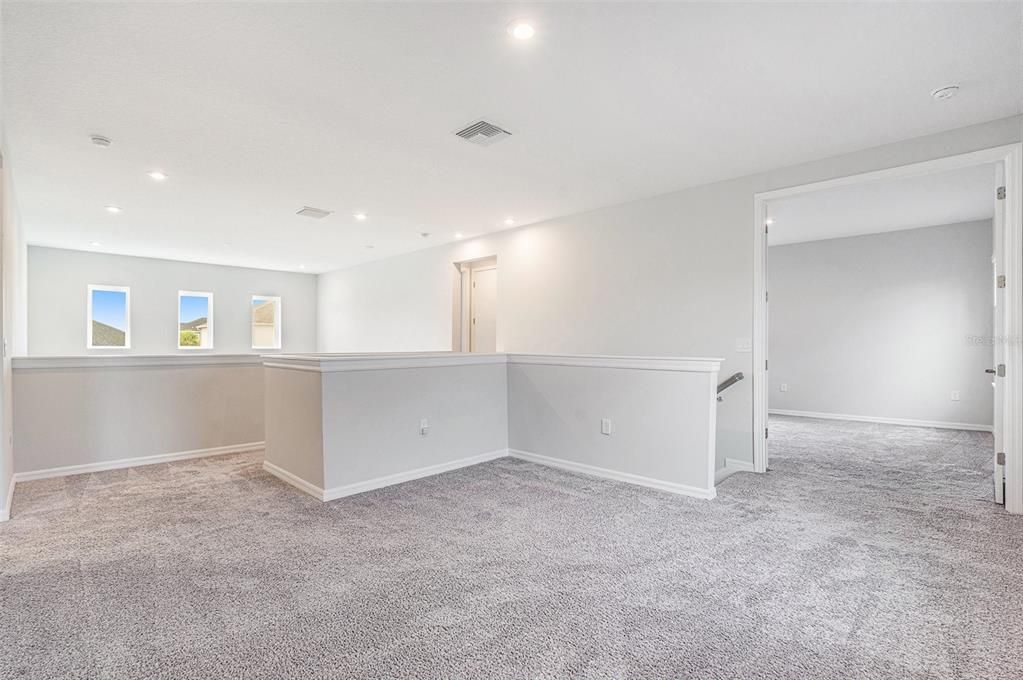 En Renta: $3,900 (4 camas, 3 baños, 2600 Pies cuadrados)