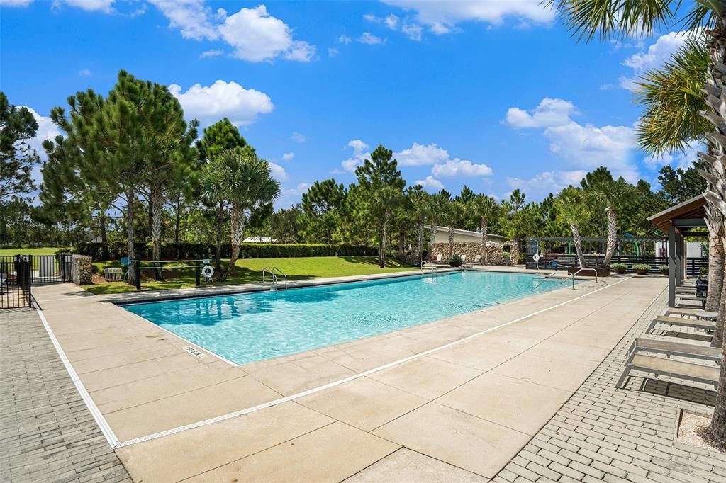 En Renta: $3,900 (4 camas, 3 baños, 2600 Pies cuadrados)