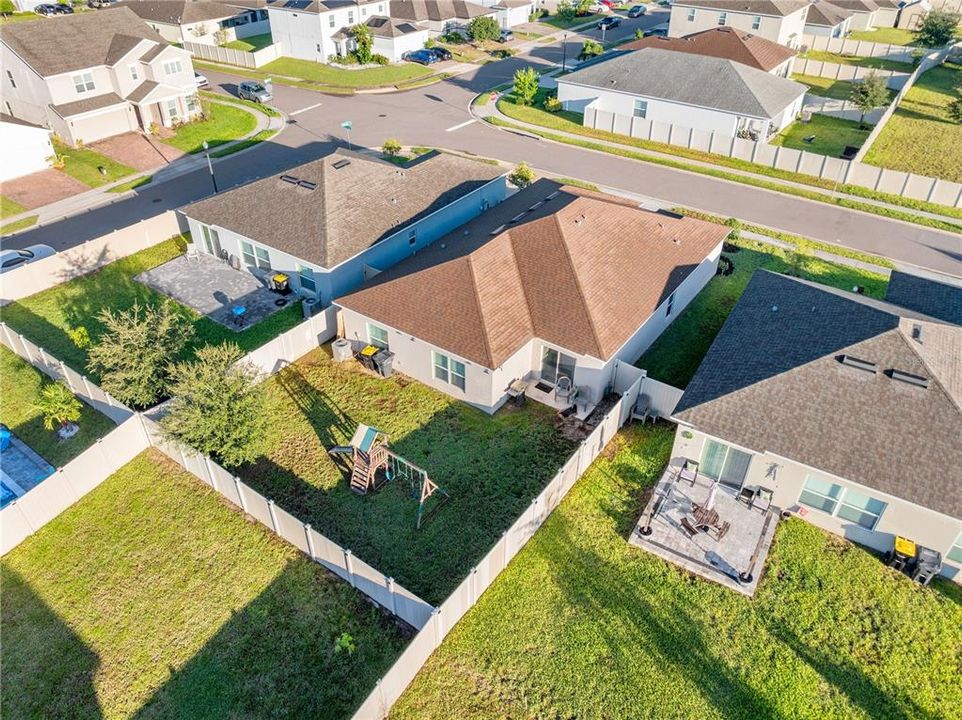 Под контрактом: $294,990 (4 спален, 2 ванн, 1876 Квадратных фут)