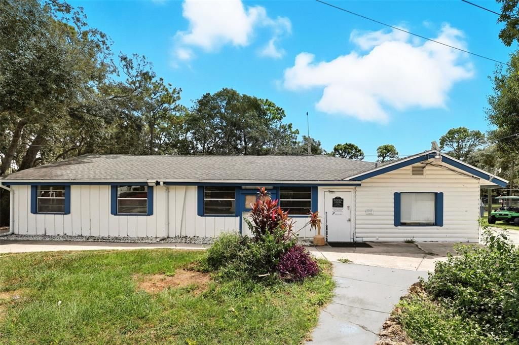 待售: $89,000 (2 贝兹, 1 浴室, 734 平方英尺)