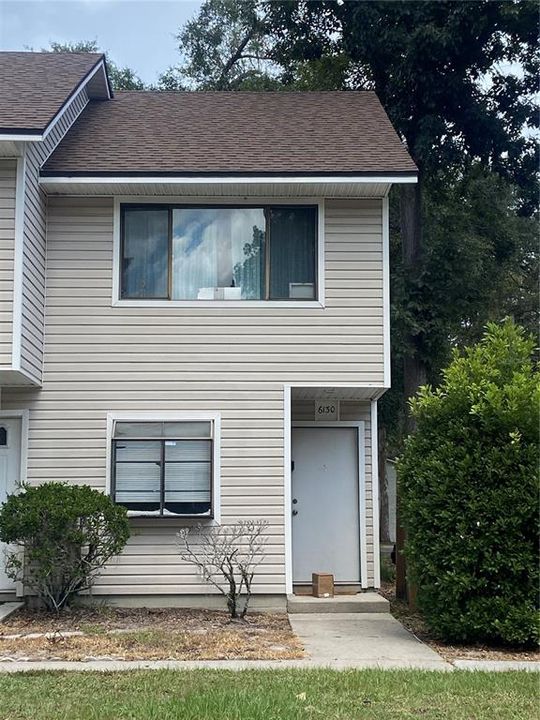 На продажу: $159,000 (2 спален, 1 ванн, 1016 Квадратных фут)