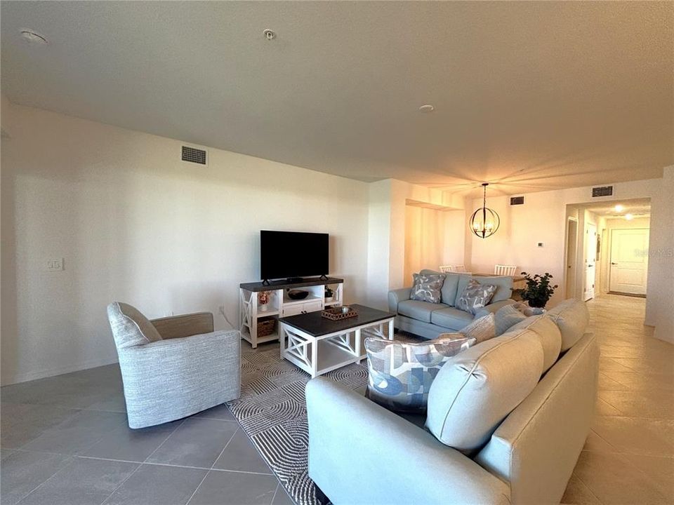 For Rent: $7,000 (3 beds, 2 baths, 1741 Square Feet)