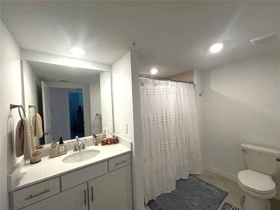 For Rent: $7,000 (3 beds, 2 baths, 1741 Square Feet)