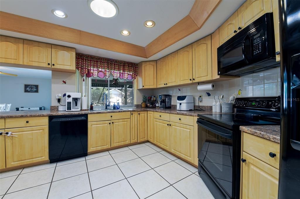 待售: $515,000 (4 贝兹, 3 浴室, 2832 平方英尺)