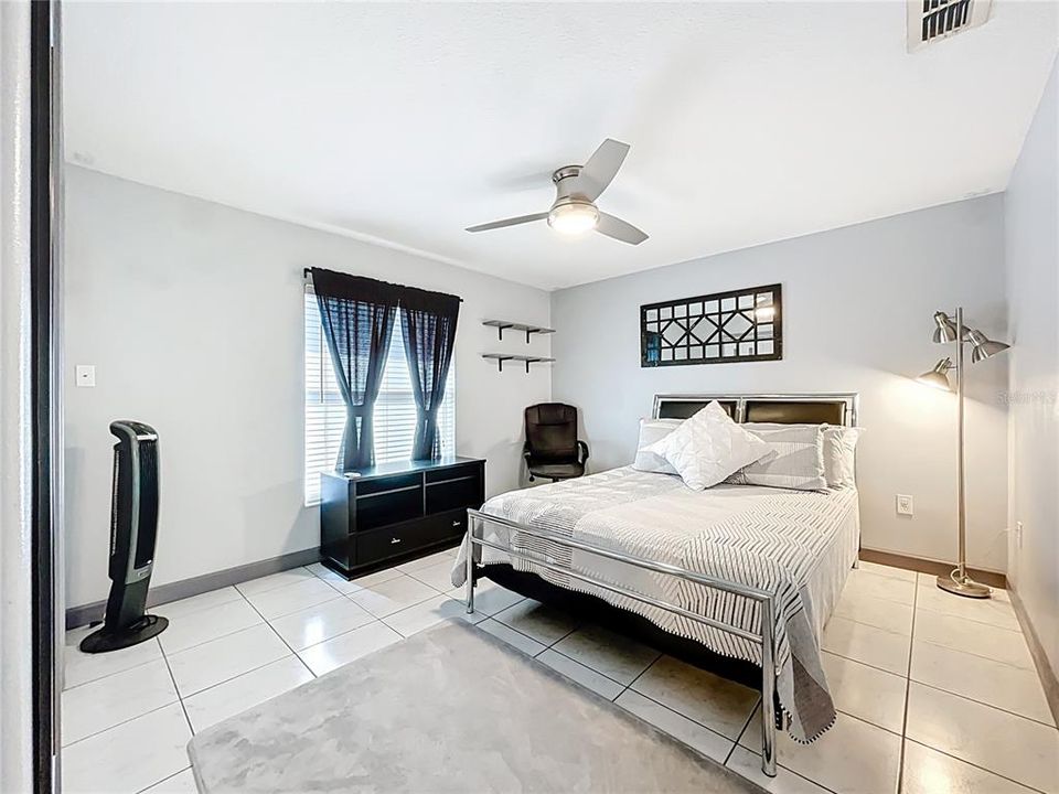 待售: $985,000 (5 贝兹, 4 浴室, 4459 平方英尺)