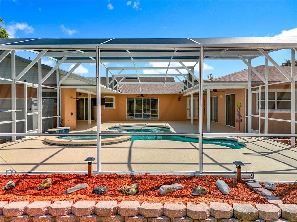 待售: $985,000 (5 贝兹, 4 浴室, 4459 平方英尺)