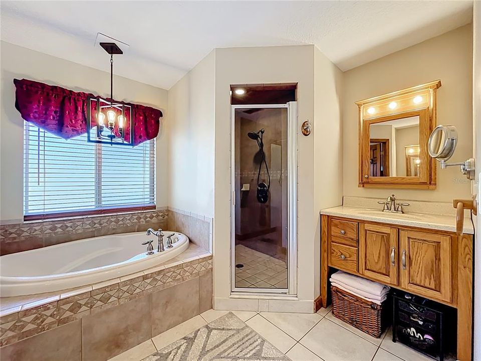 待售: $985,000 (5 贝兹, 4 浴室, 4459 平方英尺)