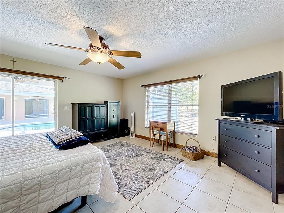 待售: $985,000 (5 贝兹, 4 浴室, 4459 平方英尺)