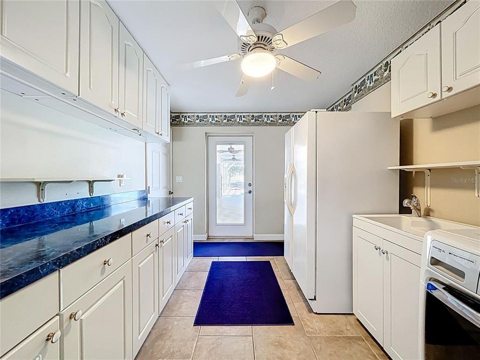 待售: $985,000 (5 贝兹, 4 浴室, 4459 平方英尺)