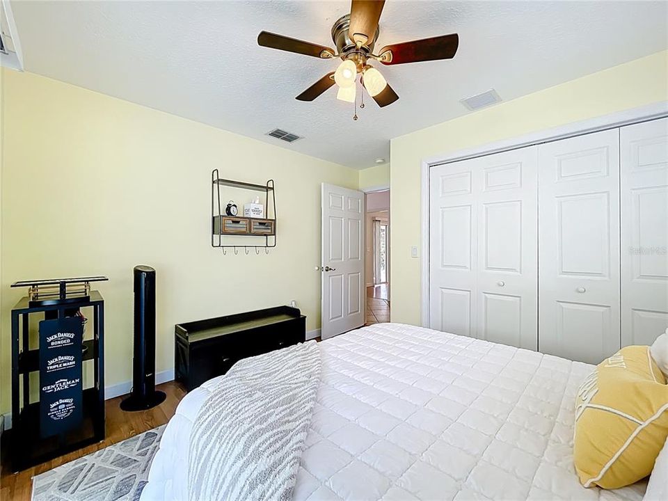 待售: $985,000 (5 贝兹, 4 浴室, 4459 平方英尺)