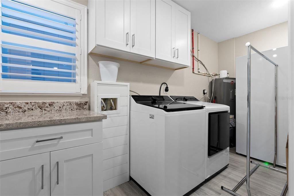 待售: $1,500,000 (3 贝兹, 3 浴室, 3100 平方英尺)