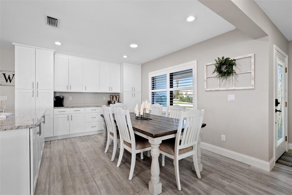 待售: $1,500,000 (3 贝兹, 3 浴室, 3100 平方英尺)