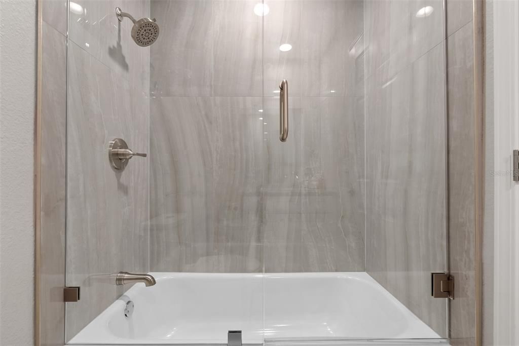 待售: $1,500,000 (3 贝兹, 3 浴室, 3100 平方英尺)