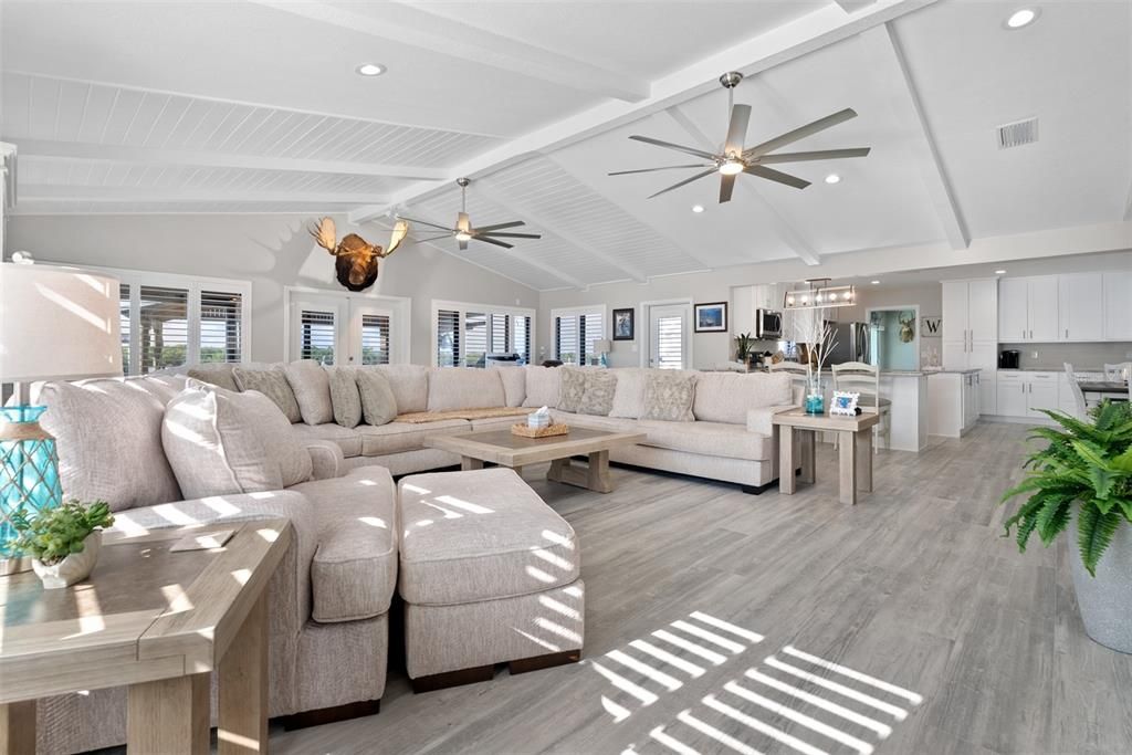 待售: $1,500,000 (3 贝兹, 3 浴室, 3100 平方英尺)