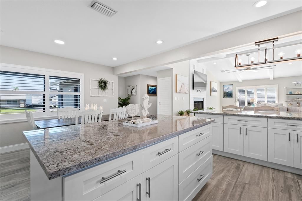 待售: $1,500,000 (3 贝兹, 3 浴室, 3100 平方英尺)