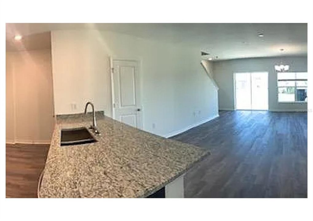 待售: $329,000 (3 贝兹, 2 浴室, 1464 平方英尺)