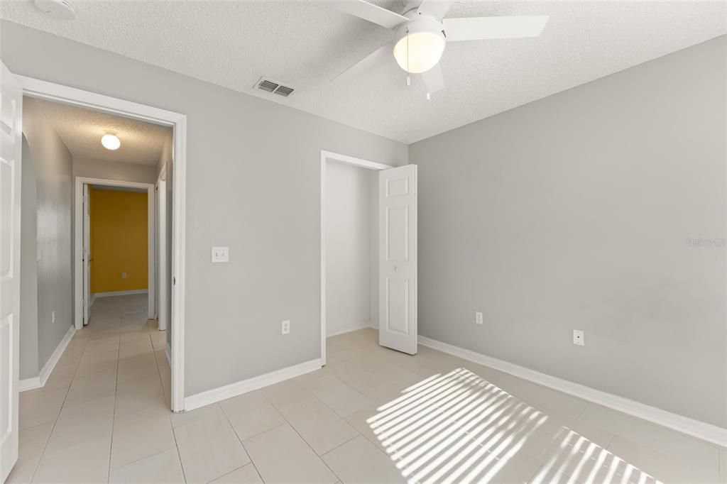 合同活跃: $389,000 (3 贝兹, 2 浴室, 1264 平方英尺)