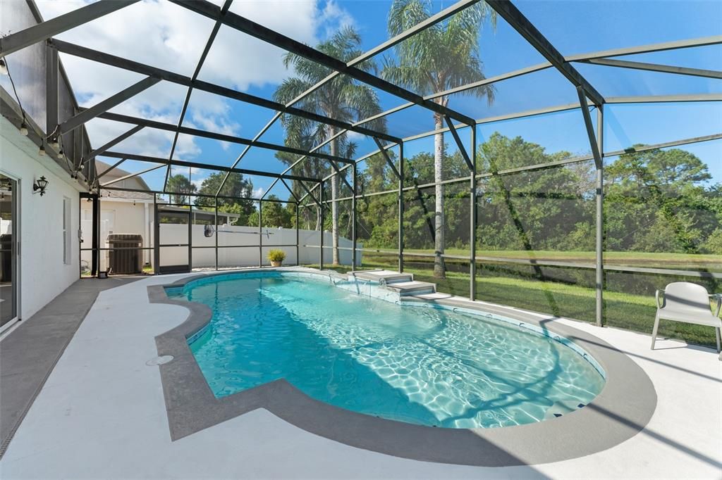 合同活跃: $389,000 (3 贝兹, 2 浴室, 1264 平方英尺)