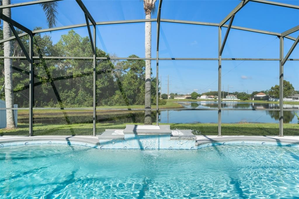 合同活跃: $389,000 (3 贝兹, 2 浴室, 1264 平方英尺)